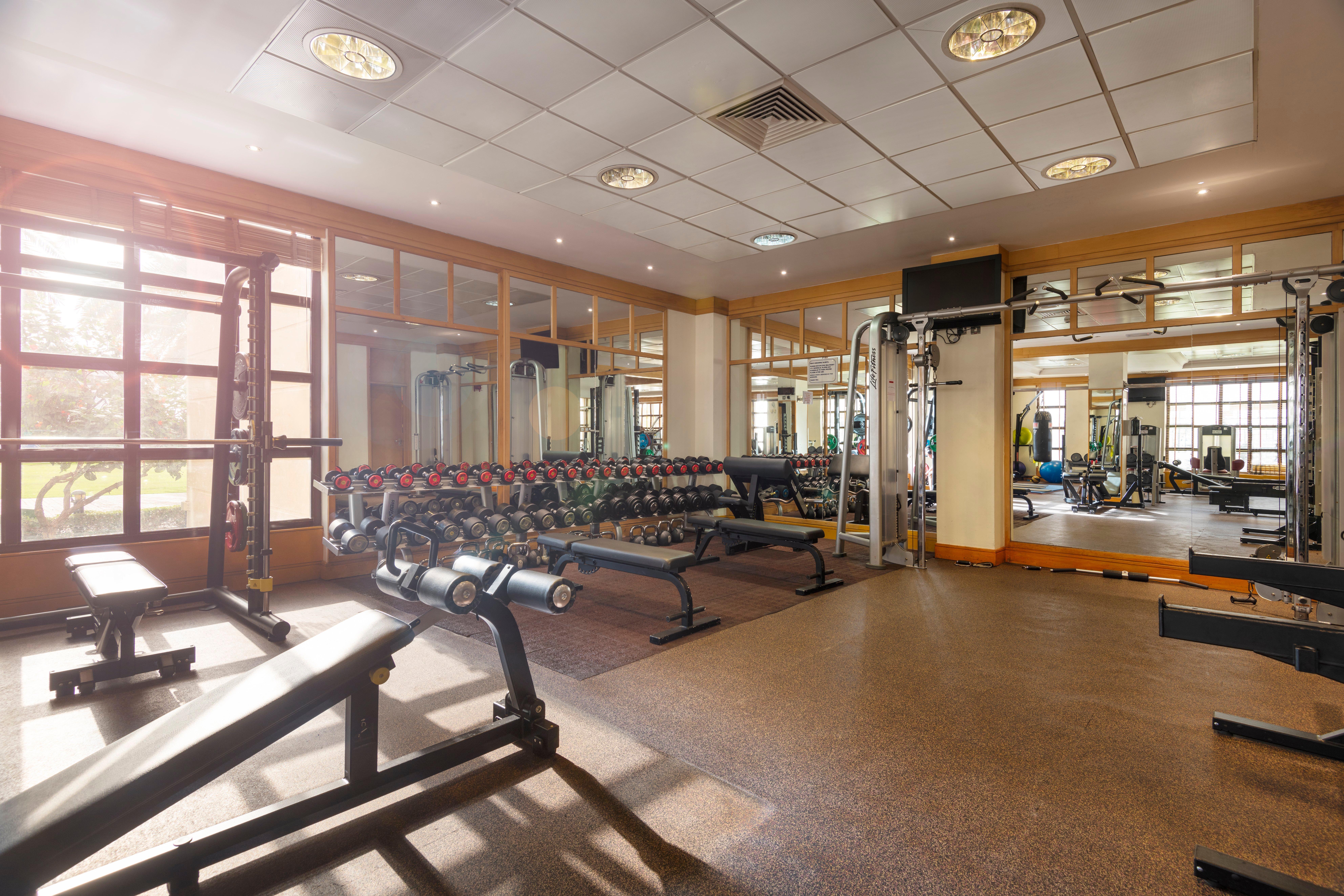 Intercontinental Muscat By Ihg Hotel Екстериор снимка The Fitness Centre